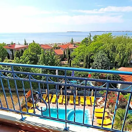 Bora Bora 3* Sveti Vlas